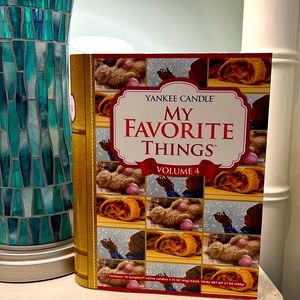Yankee Candle 12 sampler Votive Collection called “My Favorite Things” volume 4